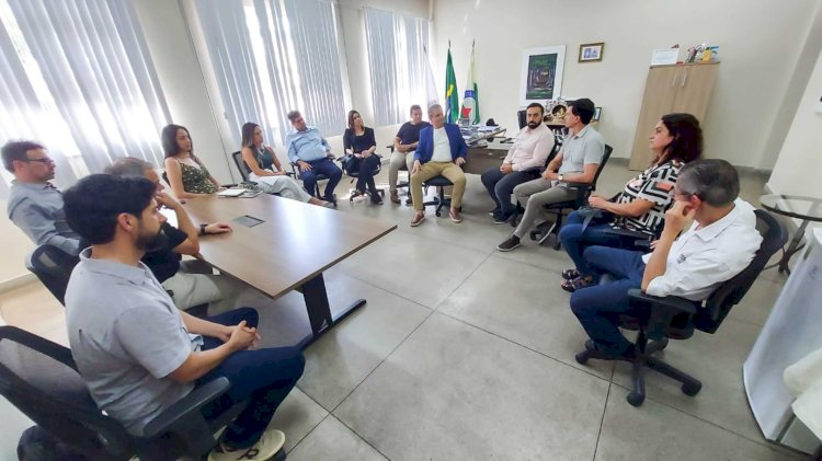 PMV se reúne com representantes do governo de MG para tratar do Minas Livre para Crescer