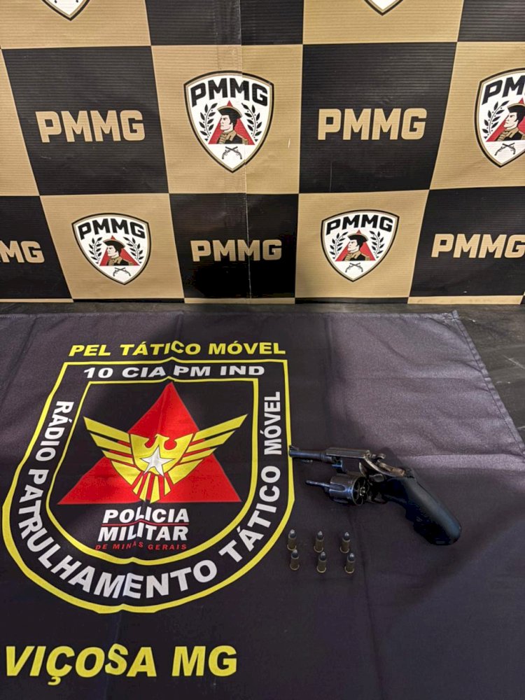 Polícia prende dupla por porte ilegal de arma em Viçosa