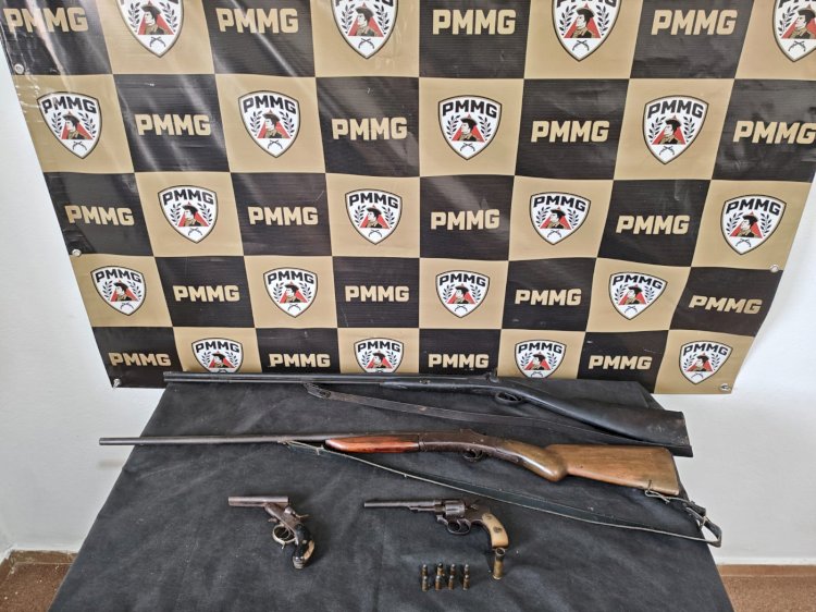 Idoso de 86 anos é preso com arsenal na zona rural de Araponga