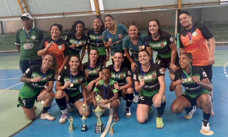 Vel/Viçosa domina competição em Rio Pomba e conquista título no futsal feminino