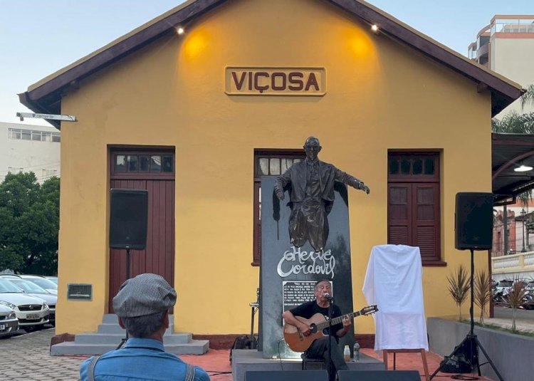 PMV entrega reforma da Estação Hervé Cordovil e revitaliza a Balaustrada