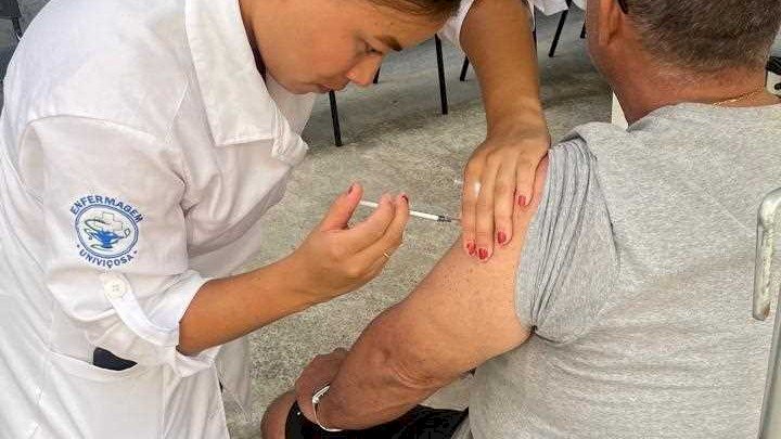 Viçosa realiza multirão de vacinação; mais de 2000 pessoas foram imunizadas