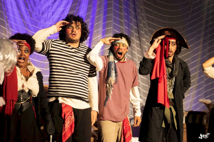 Teatro Universitário da UFV realiza espetáculo gratuito neste sábado