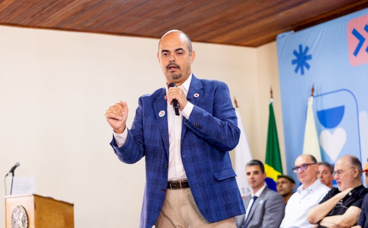 Governador de Minas Gerais anuncia Colégio Tiradentes em Viçosa
