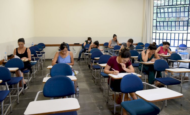 Lei de MG assegura atendimento especial para pessoas com TDAH e dislexia em concursos
