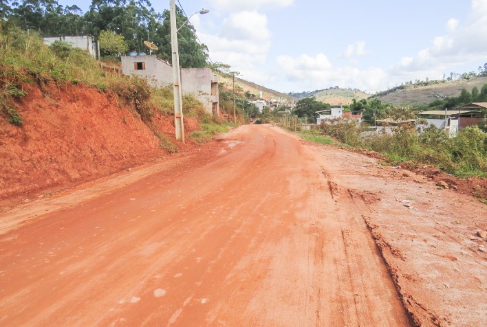 PMV assina Termo de Cooperação para asfaltamento da estrada dos Araújos
