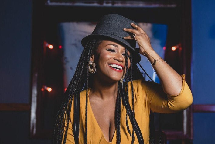 Carla Sceno defende continuidade no The Voice Brasil