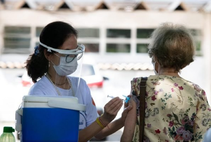 Saiba como realizar o cadastro de idosos para vacinação contra a Covid