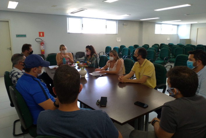 Casas de festas de Viçosa recebem orientações sobre a realização de eventos com público