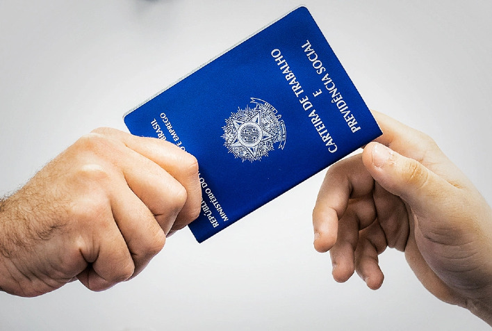 Comércio de Viçosa abre novas vagas de emprego