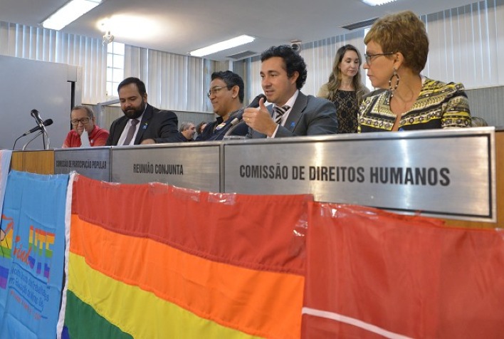 Registro de pessoas não binárias em Minas será tema de debate na ALMG