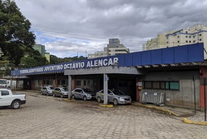 Homem sofre queimaduras após briga na rodoviária de Viçosa