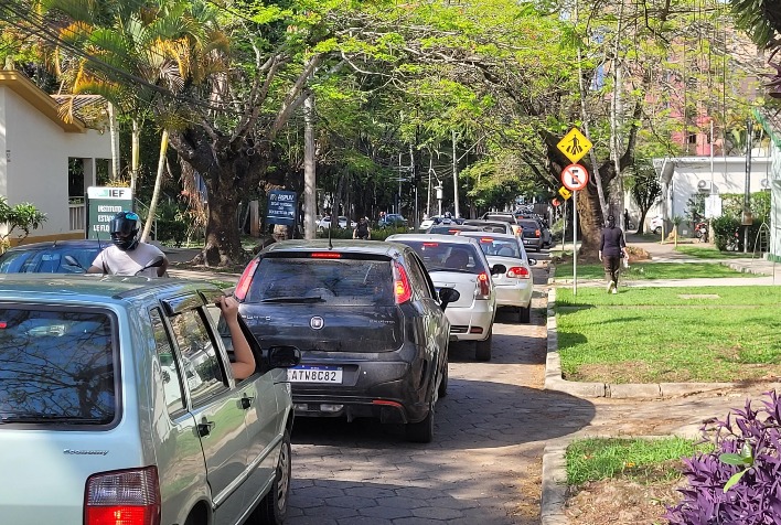 Senado aprova isenção de IPVA para carros com mais de 20 anos