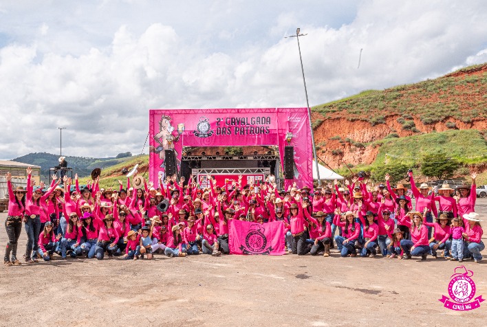 Cavalgada das patroas de Canaã reuniu mais de 200 mulheres