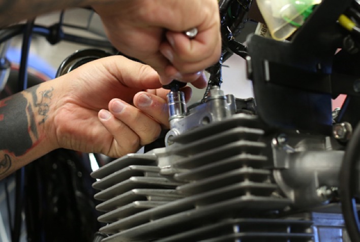 Coimbra oferece curso gratuito de mecânica de motocicletas