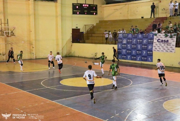Copa Comércio elimina duas equipes após briga e define time campeão
