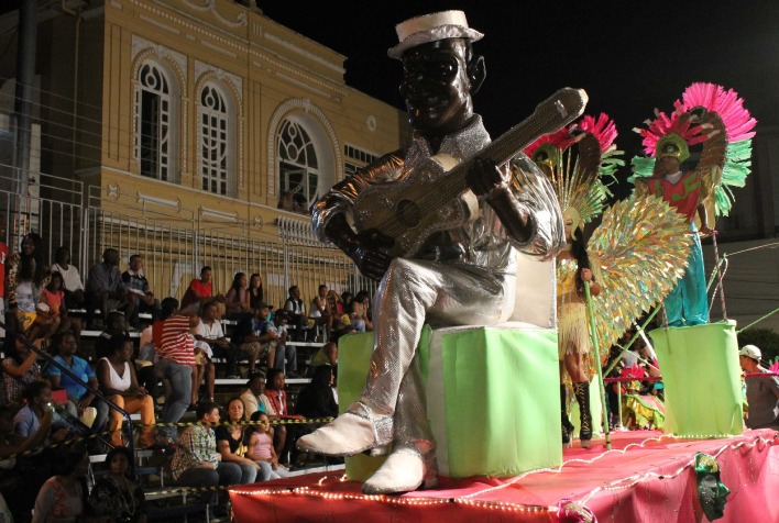 Escola de Samba Sumaúma promove rifa