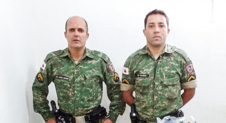Lavrador preso com armas e carne de animais selvagens em Ervália