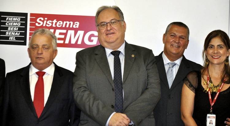 Em audiência da Fiemg, Roberto Andrade entrega projetos de interesse de Viçosa e região