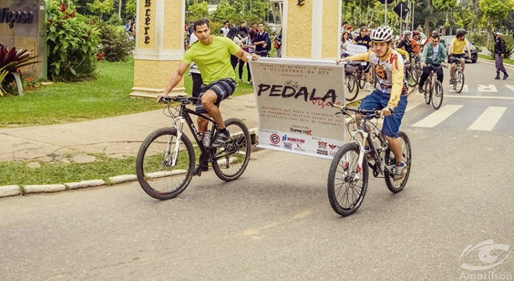 Ciclistas promoveram o